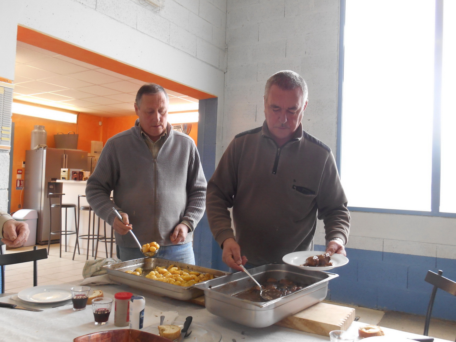 André et Jean Claude au service