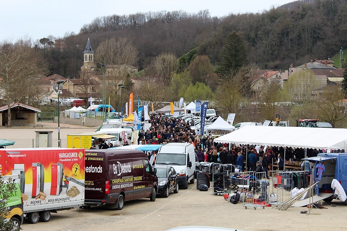 la foule (côté boulodrome)