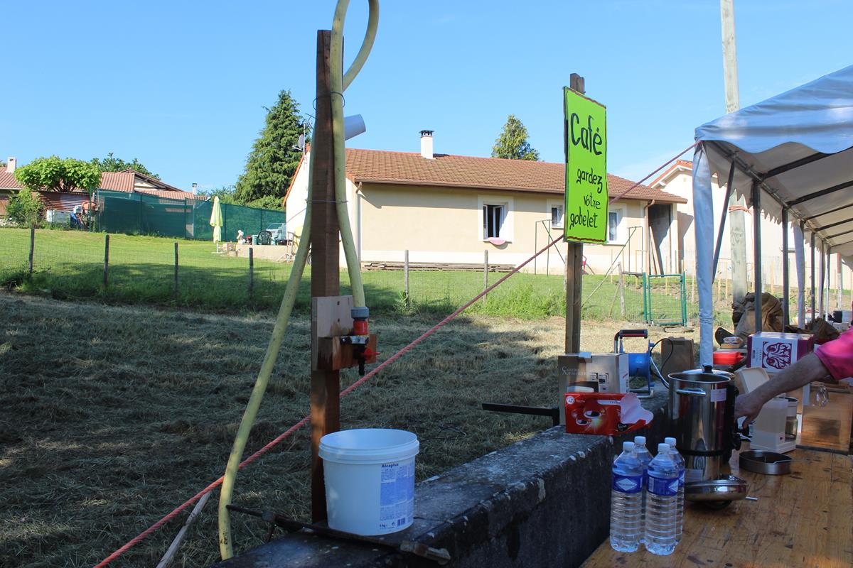 la fontaine tant appréciée des marcheurs