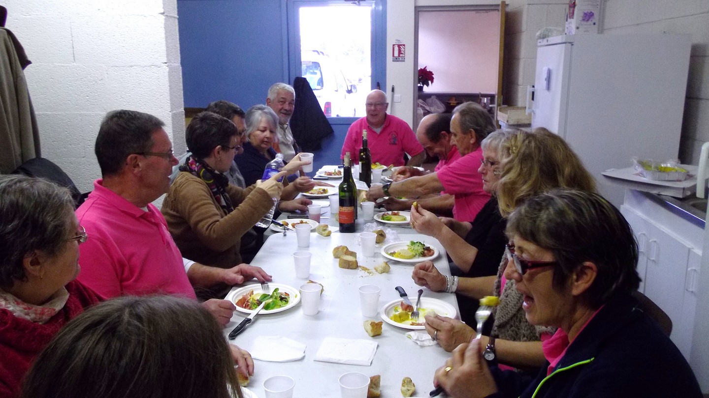 dimanche midi repas des bénévoles