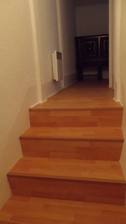 le nouveau parquet dans les chambres et escalier